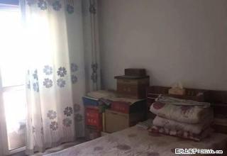 红+月西一区3楼 2室一厅 拧包入住 2000包暖气物业 - 乌鲁木齐28生活网 xj.28life.net