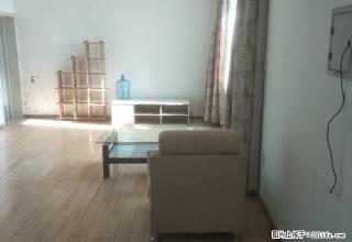 南湖市政府斜对面 电梯房 两个卫生间 三个卧室 自带家具者先 - 乌鲁木齐28生活网 xj.28life.net