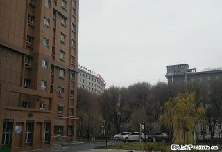 友好八楼昆仑小区105平3室简装 带地下停车位 可办公可居家 - 乌鲁木齐28生活网 xj.28life.net